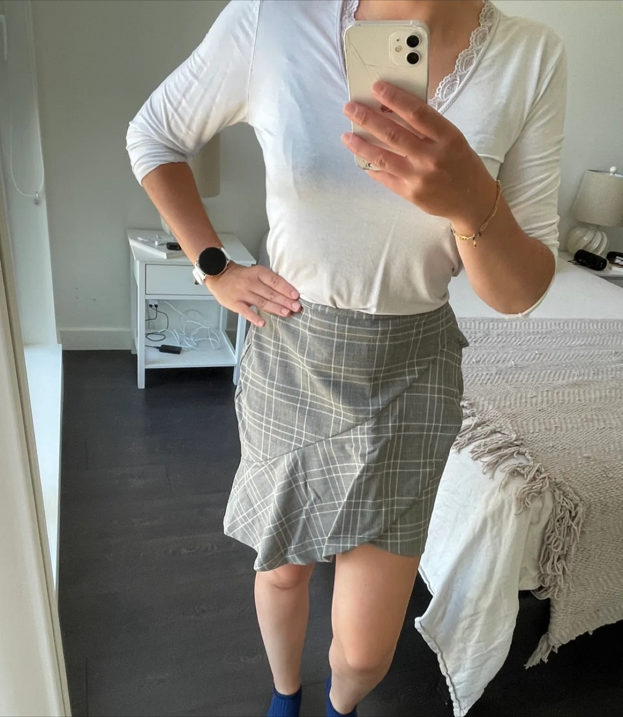 Women’s clothes : skirt thumbnail