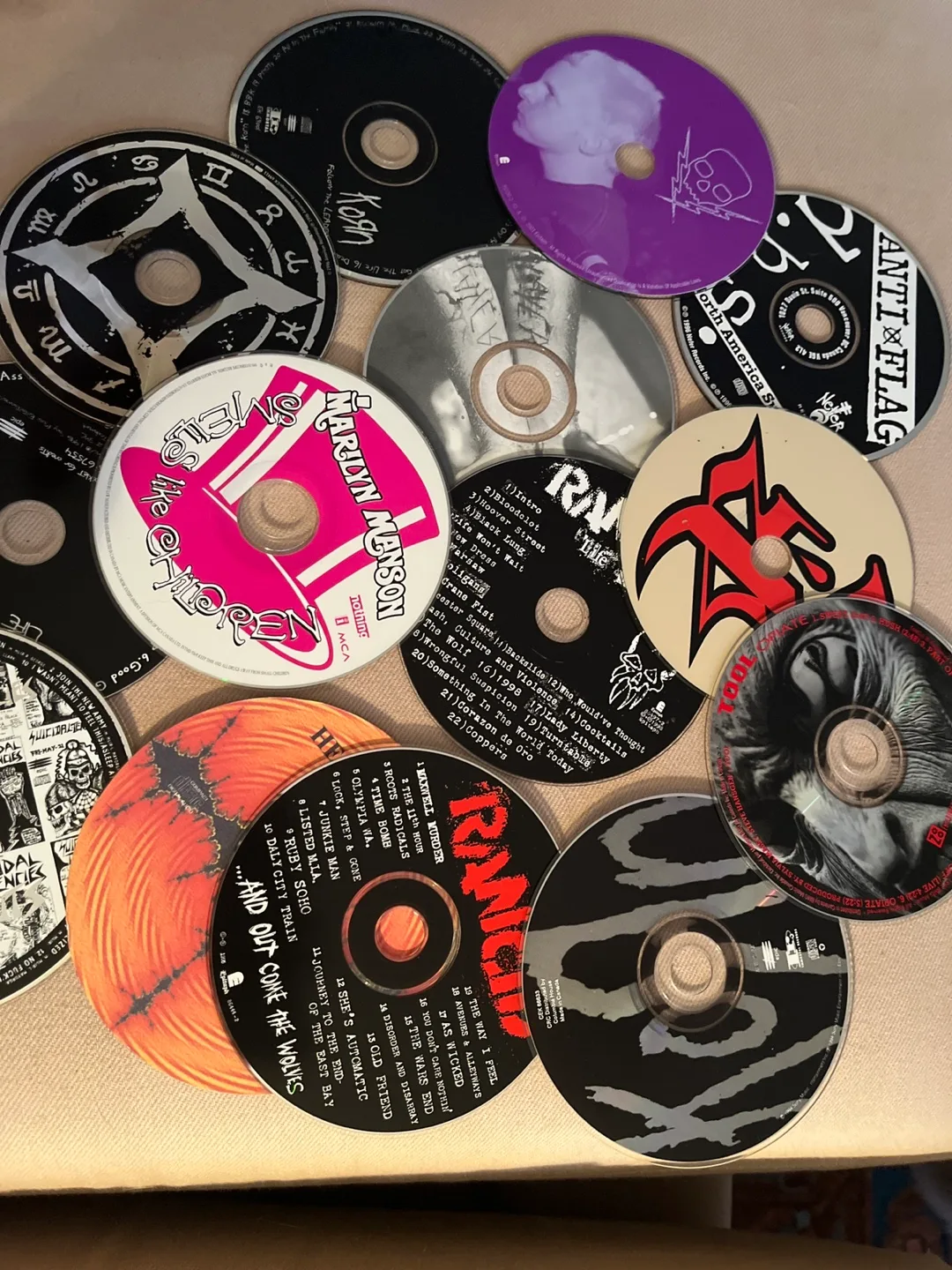 Mixed Lot of heavy metal CDs thumbnail