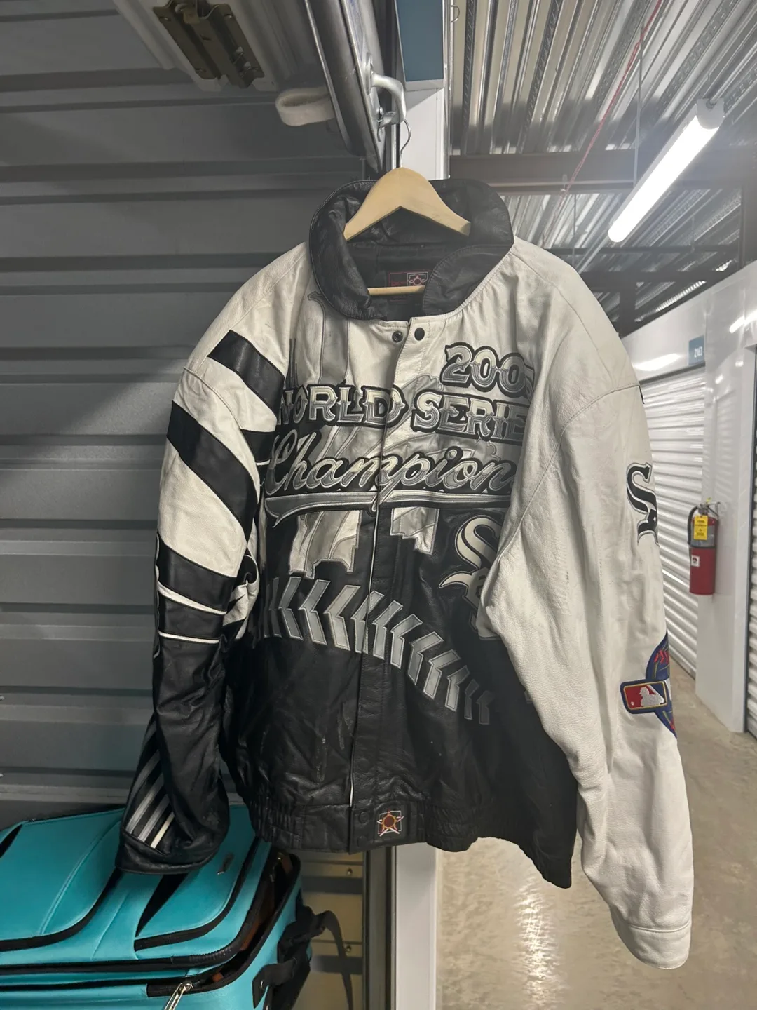 Chicago White Sox 2005 World Series Champions Leather Jacket thumbnail