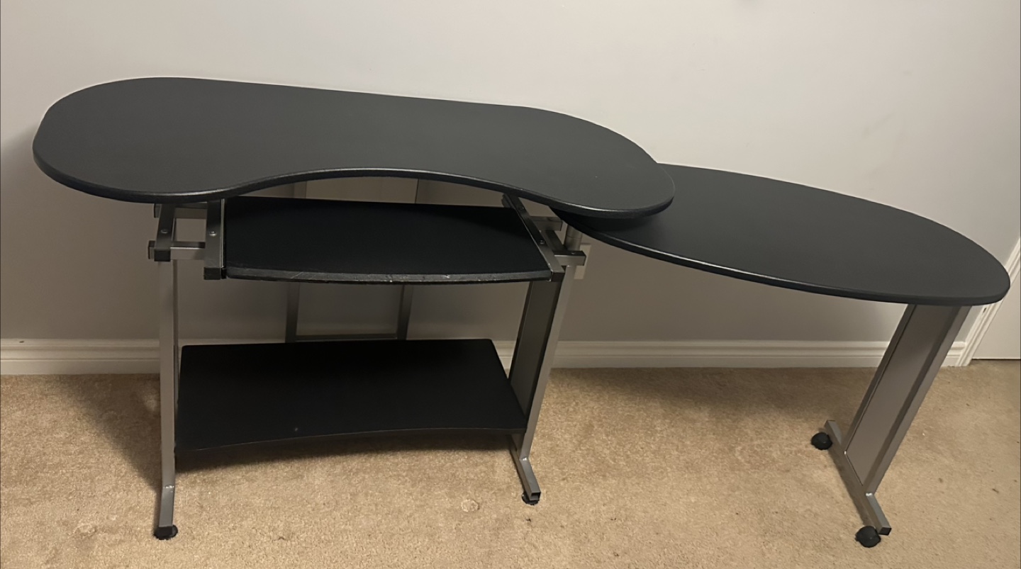 Foldable work desk