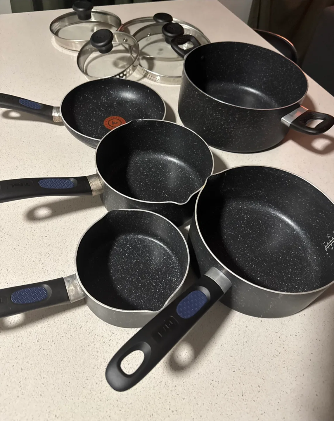 🔥T-fal Signature Cookware Set (Fry Pan, Saucepans) image indicator(3)