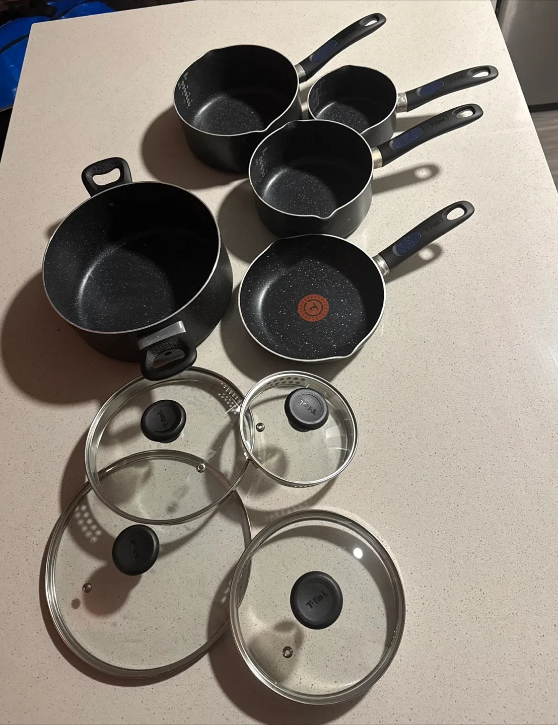 🔥T-fal Signature Cookware Set (Fry Pan, Saucepans) thumbnail