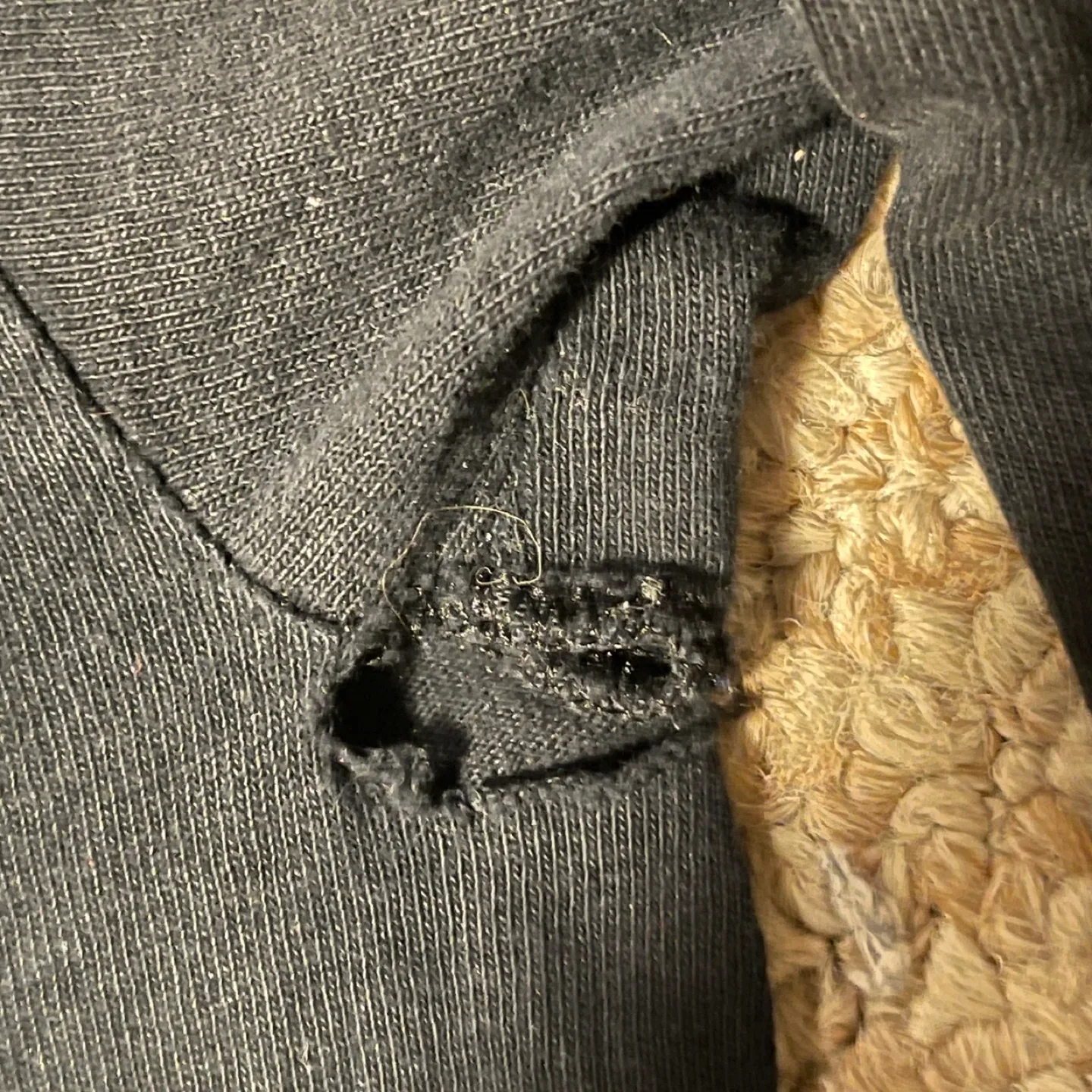 Gildan Black Summer Stomp Long Sleeve - Size S image indicator(4)