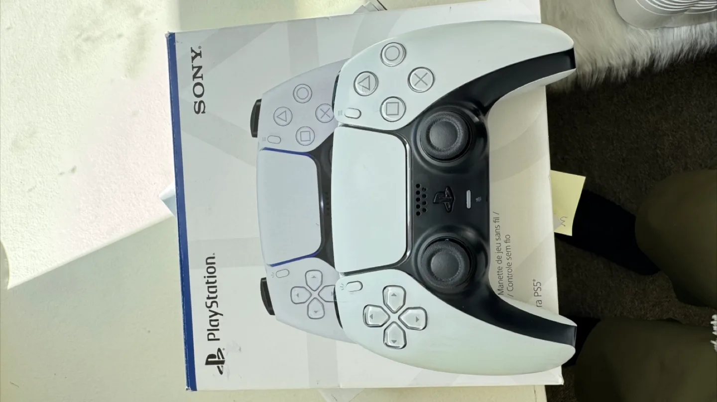 PS5 Controller Dualsense - Like New thumbnail