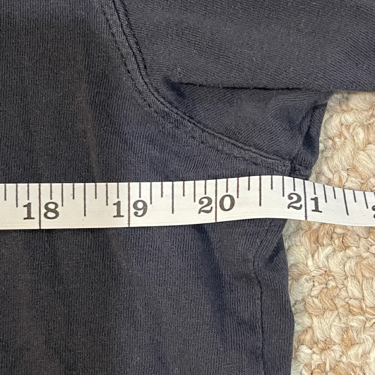 NHL Pittsburgh Penguins T-Shirt - Size Large image indicator(4)