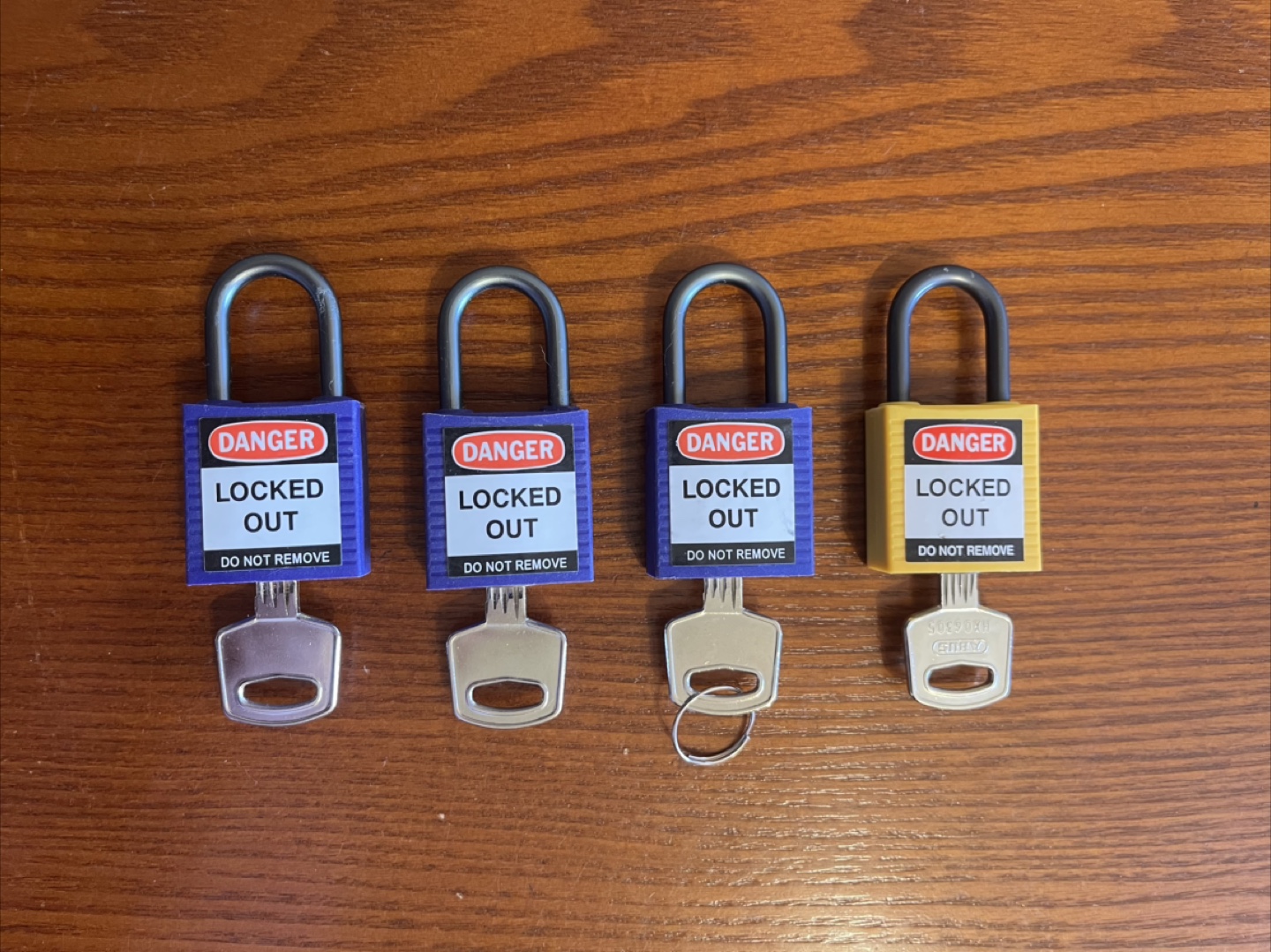 4 BRADY LOCK OUT/TAG OUT LOCKS
