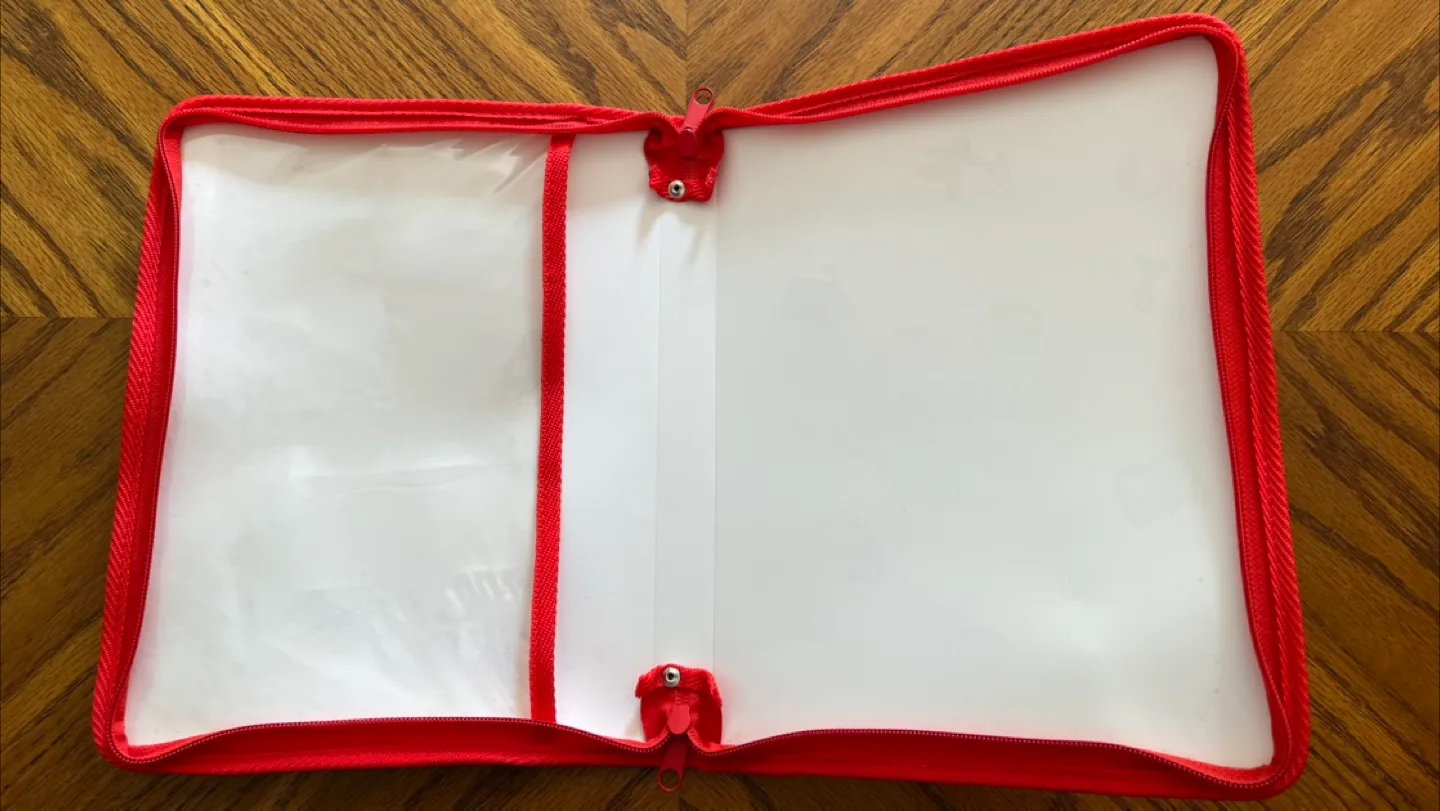 Cathay Pacific Kids’ Activity Binder - Brand new image indicator(2)