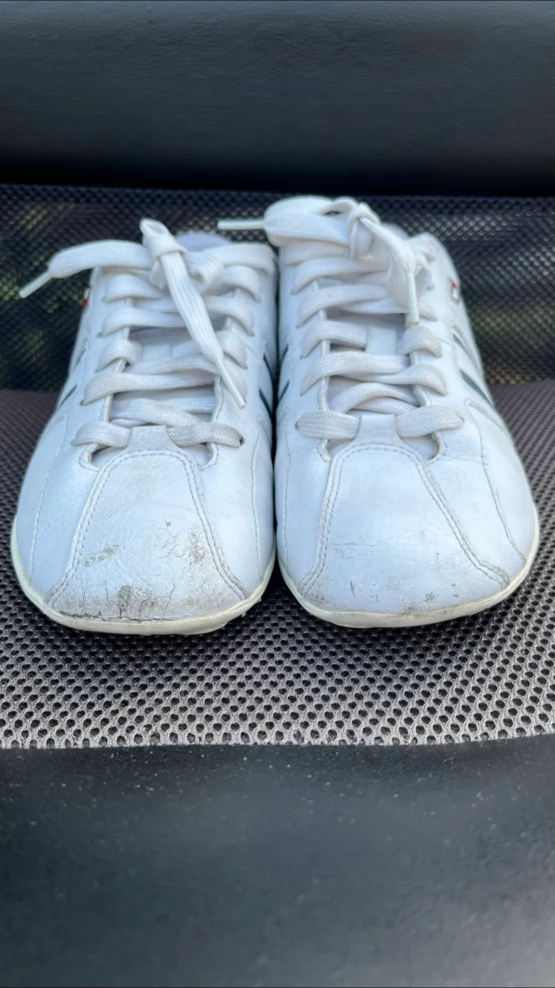 Women’s Tommy Hilfiger White Leather Sneakers image indicator(5)