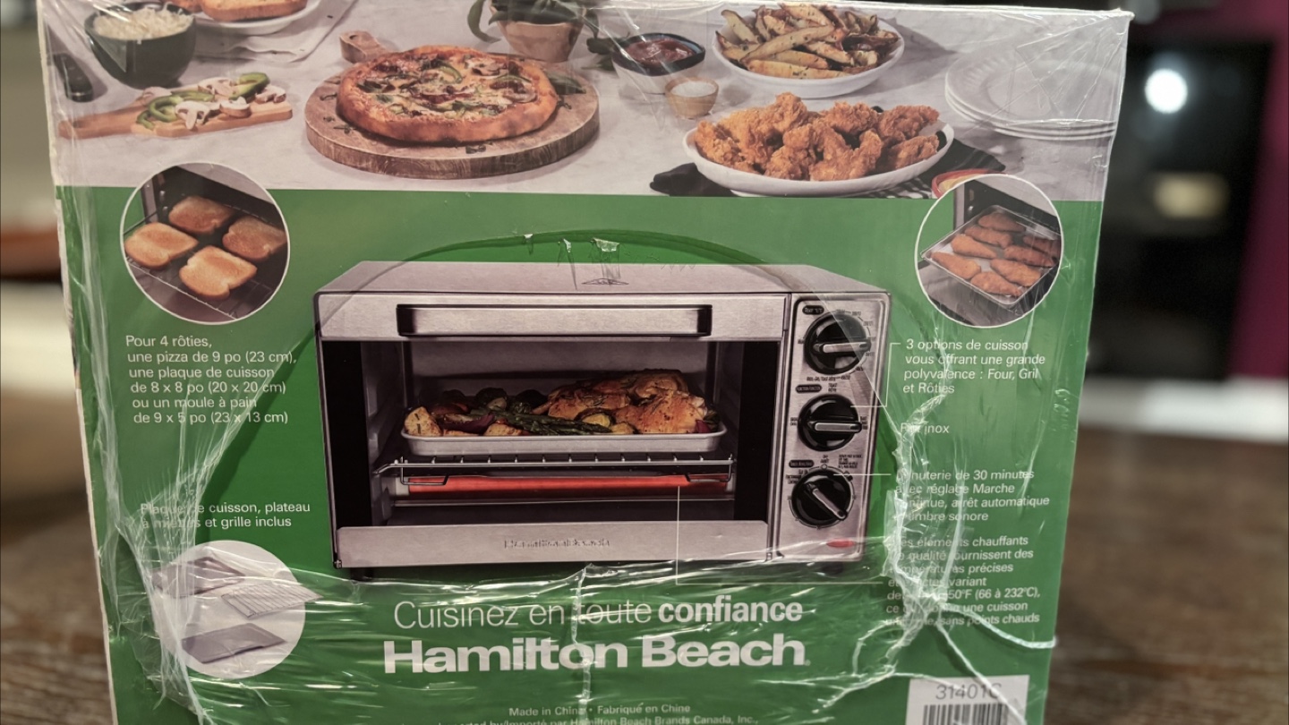 Hamilton Beach Toaster Oven - Like New!
