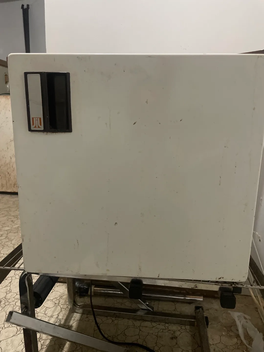 Mini freezer thumbnail