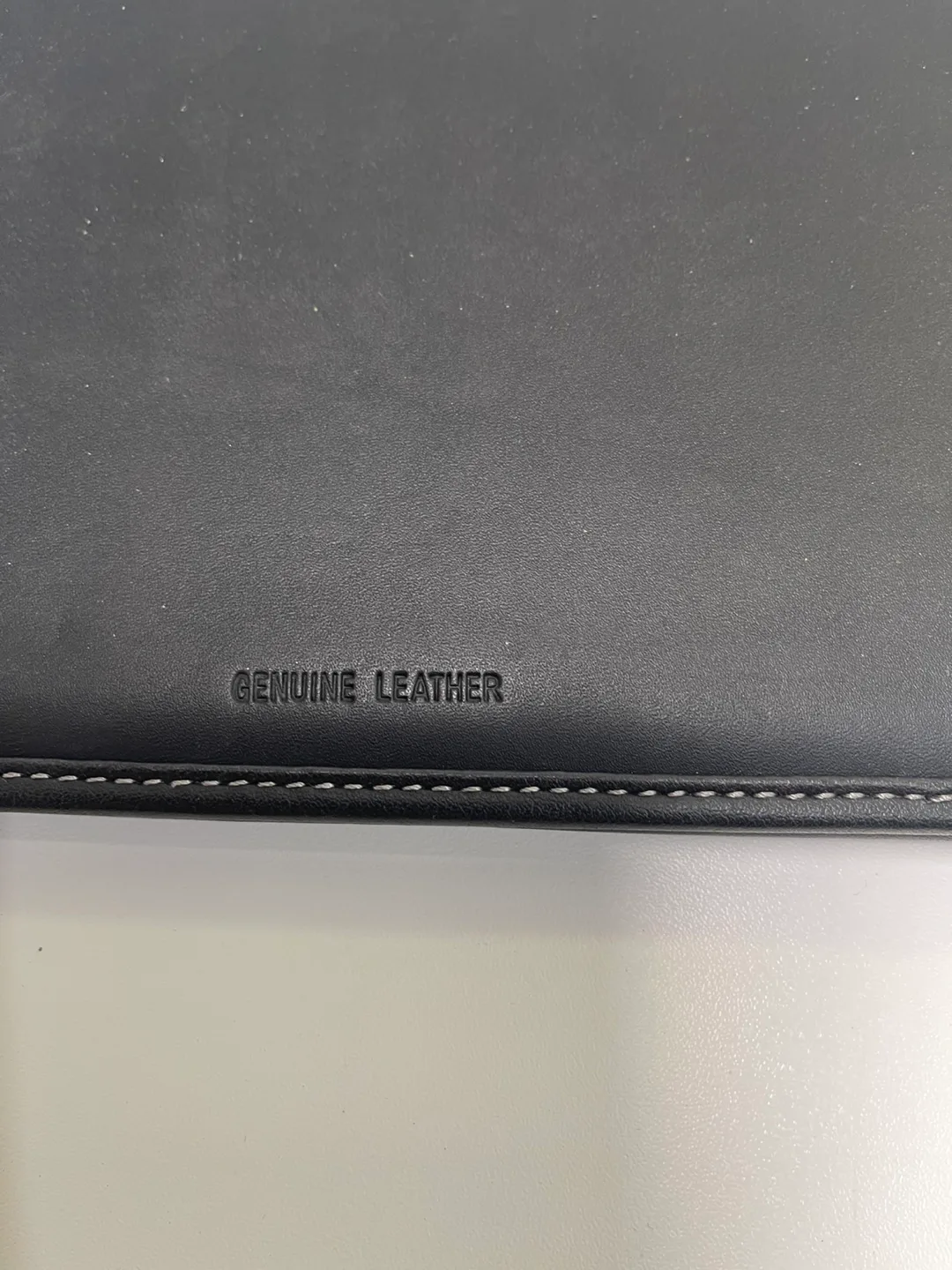 Gennium Genuine Leather Portfolio - Black image indicator(4)