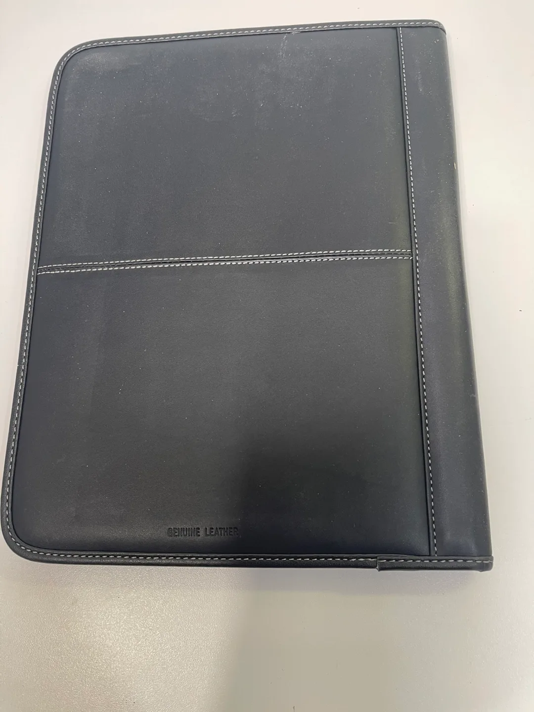 Gennium Genuine Leather Portfolio - Black image indicator(5)