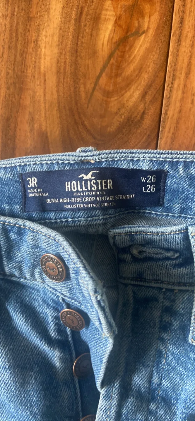 Hollister Ultra High-Rise Crop Vintage Straight Jeans W26 thumbnail