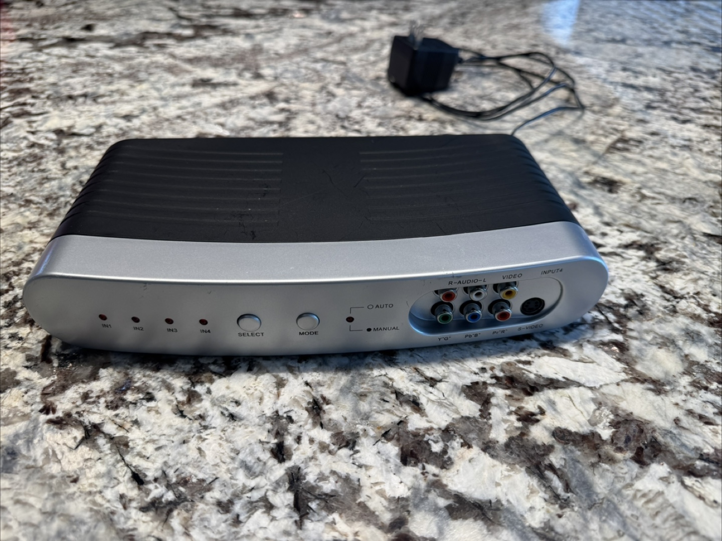 Philips 4-Way Automatic Audio/Video Component Switcher