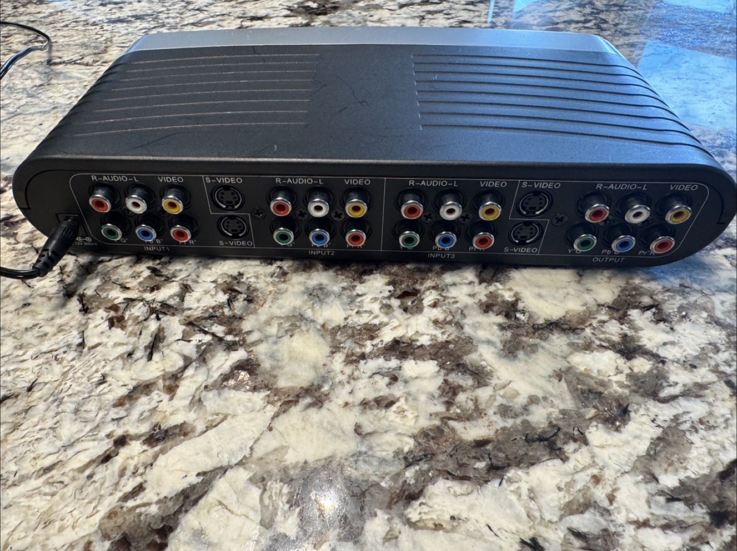 Philips 4-Way Automatic Audio/Video Component Switcher - photo 2