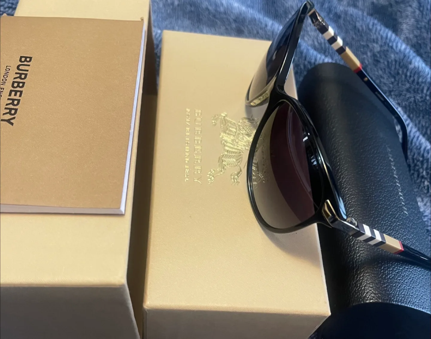 Burberry Sunglasses OBE4216 image indicator(2)