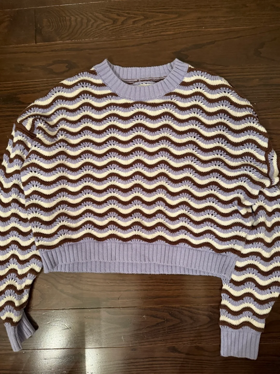 Hollister Sweater - Size Small thumbnail
