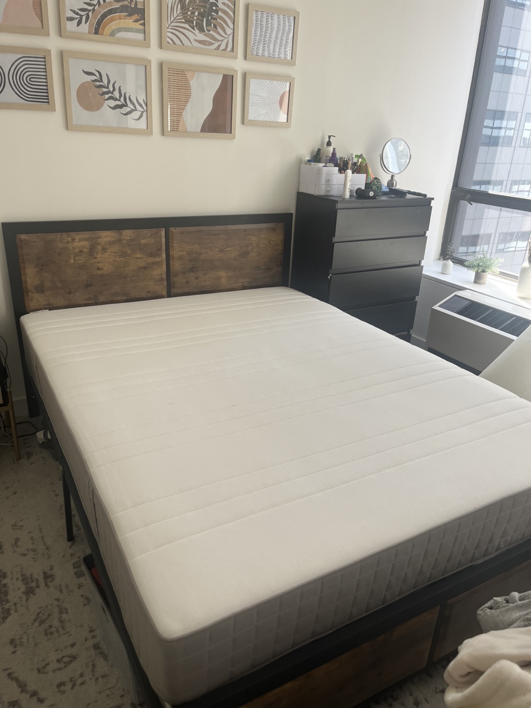 Queen Sized Mattress - photo 2