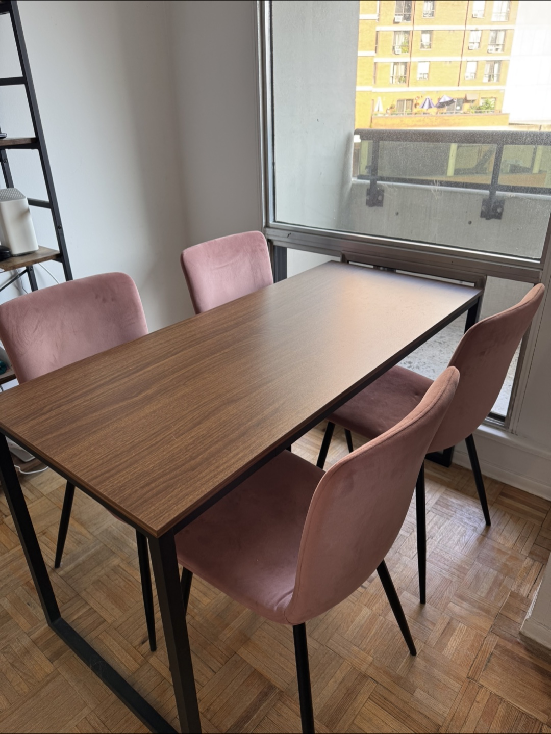 Table + chairs
