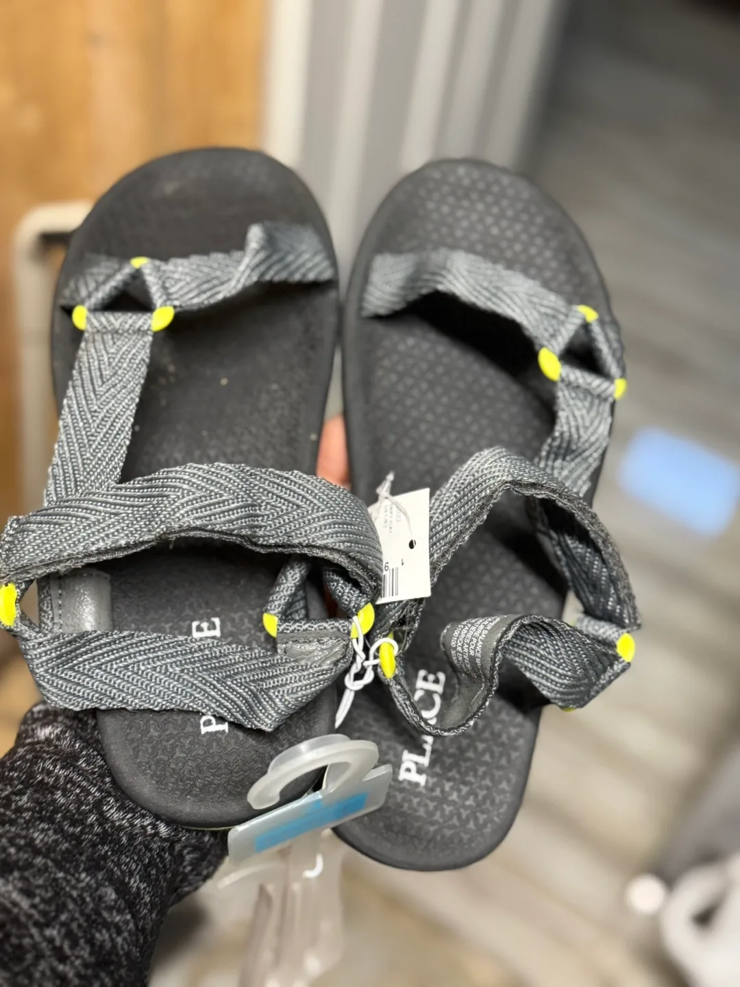 BNWT The Children's Place Grey Sandals - Size 4 thumbnail