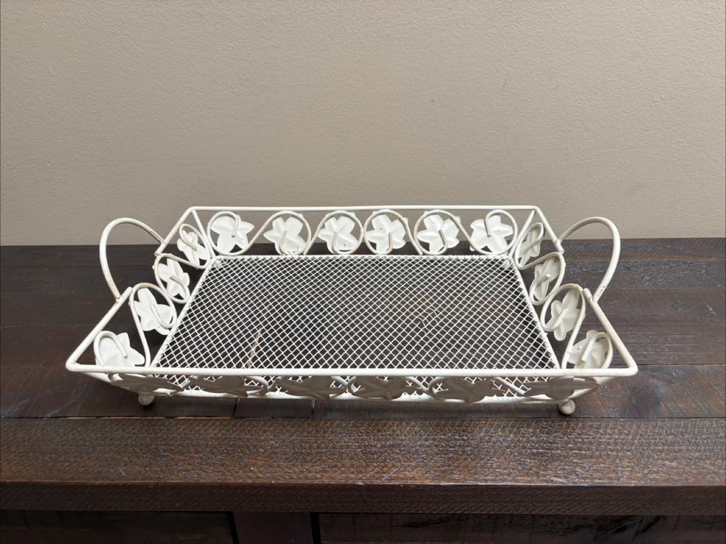 🇨🇦Beige Metal Decorative Tray thumbnail