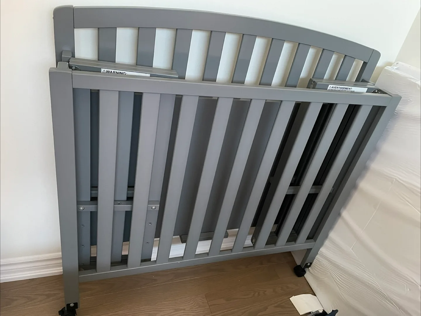 Mini Crib + Mattress image indicator(4)