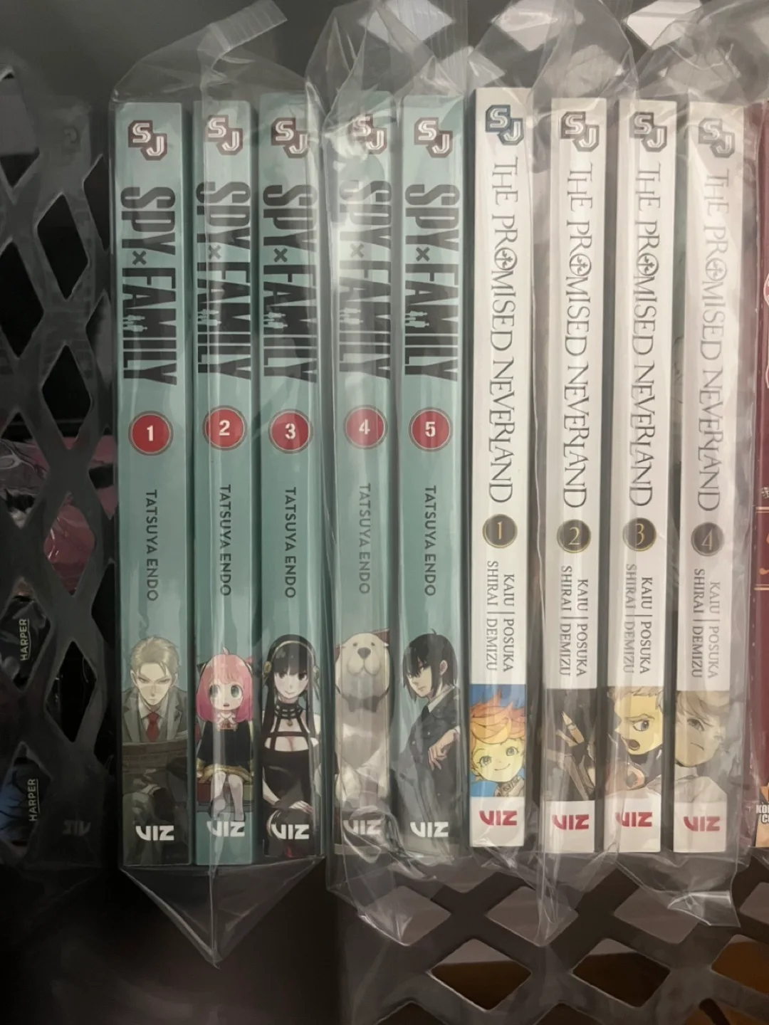 Spy x Family Manga Volumes 1-5 & Promised Neverland 1-4 thumbnail