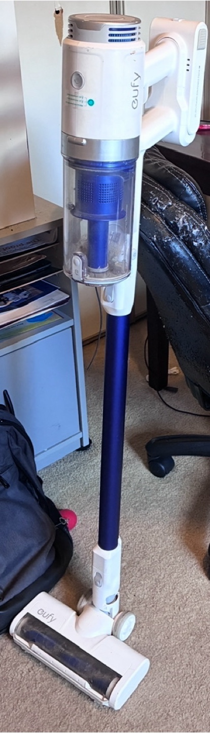 Eufy Cordless Stick Vacuum - photo 3