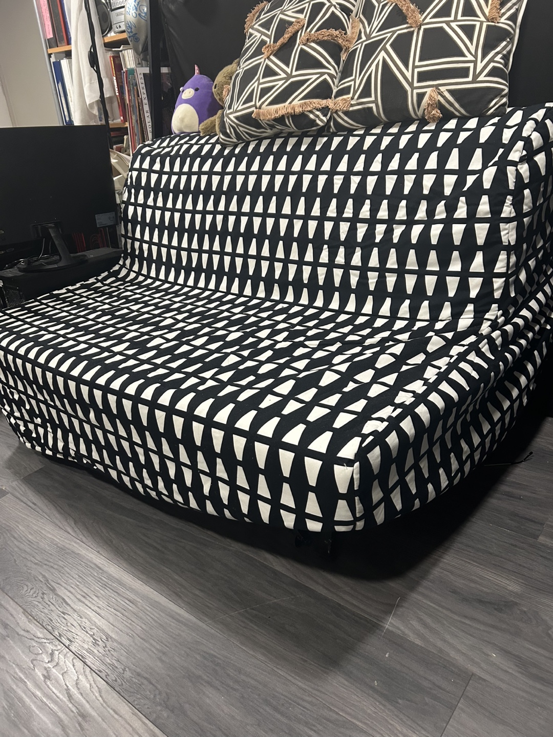 IKEA- Lycksele Sofa Bed - photo 2