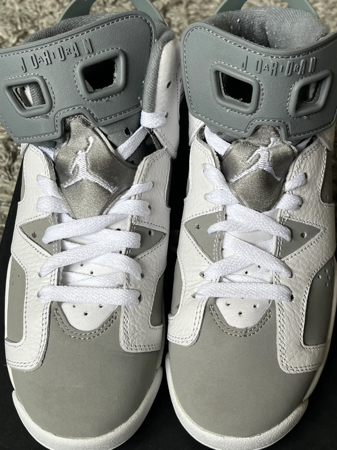 Air Jordan 6 Retro (GS) - Size 4.5Y image indicator(4)