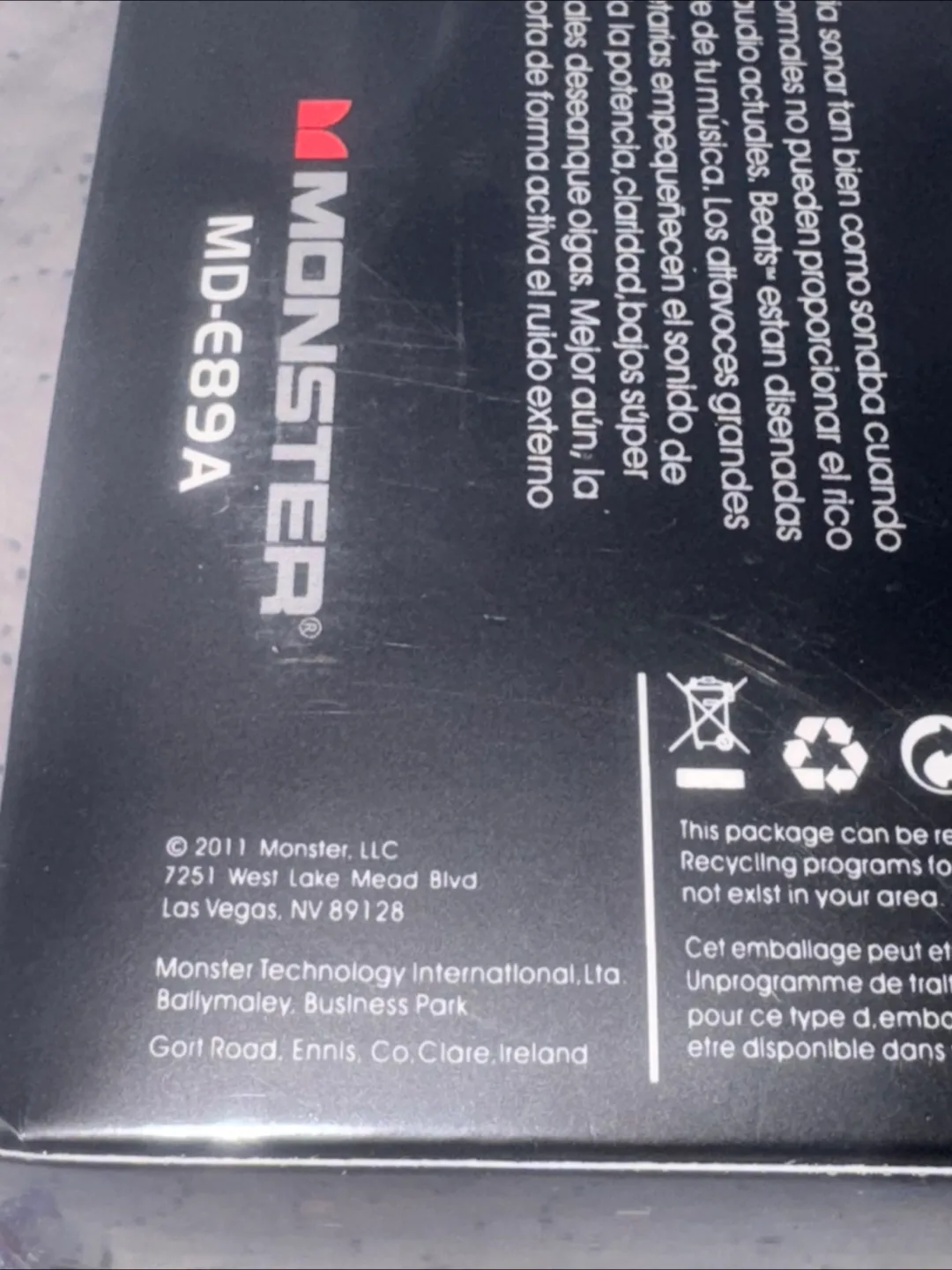 NEW 2011 Beats by Dr. Dre Studio Headphones - White image indicator(5)