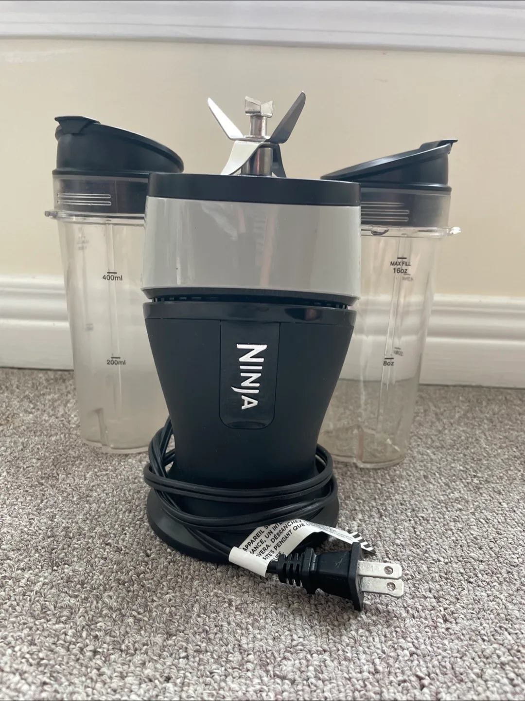 Ninja Blender with Two Cups thumbnail