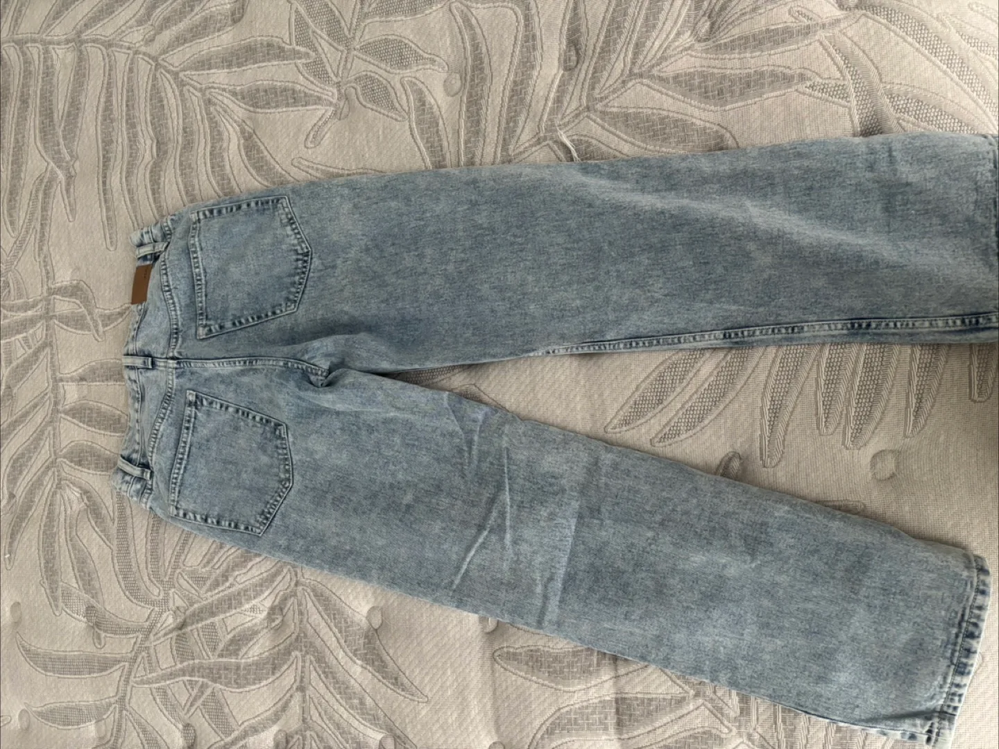 2 pairs of Baggy Jeans image indicator(6)