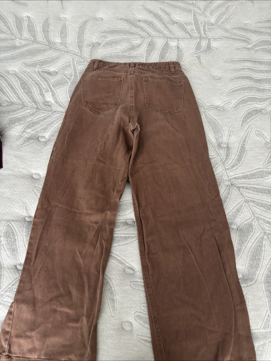 2 pairs of Baggy Jeans thumbnail