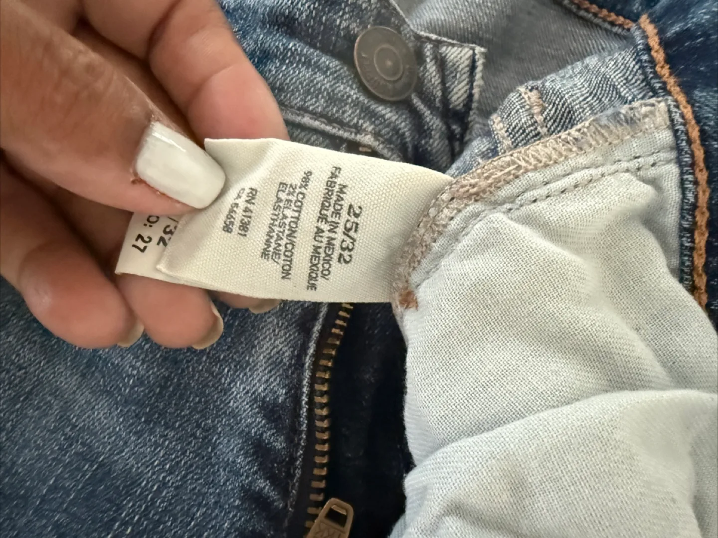 Ralph Lauren Distressed Jeans Size 25/32 image indicator(2)