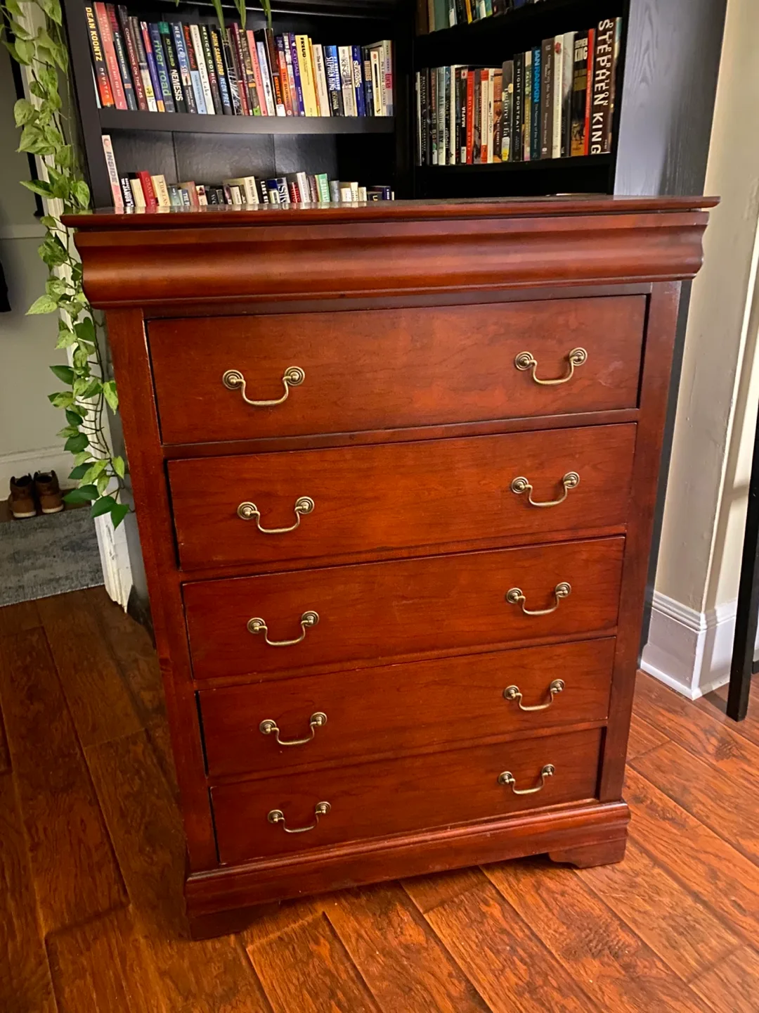 FREE DELIVERY: Mahogany Dresser $180 (HRM) thumbnail
