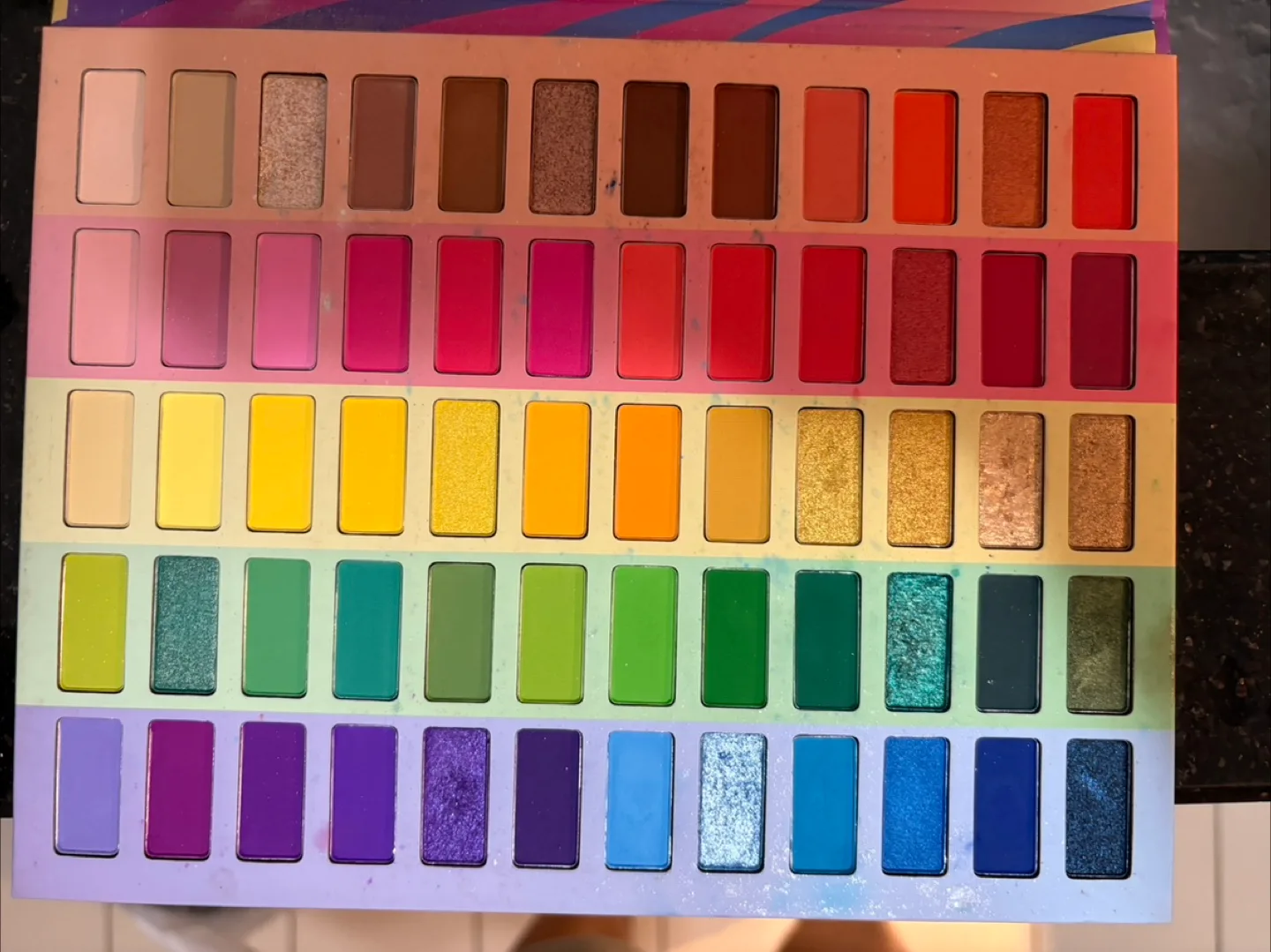 Eyeshadow Palette thumbnail