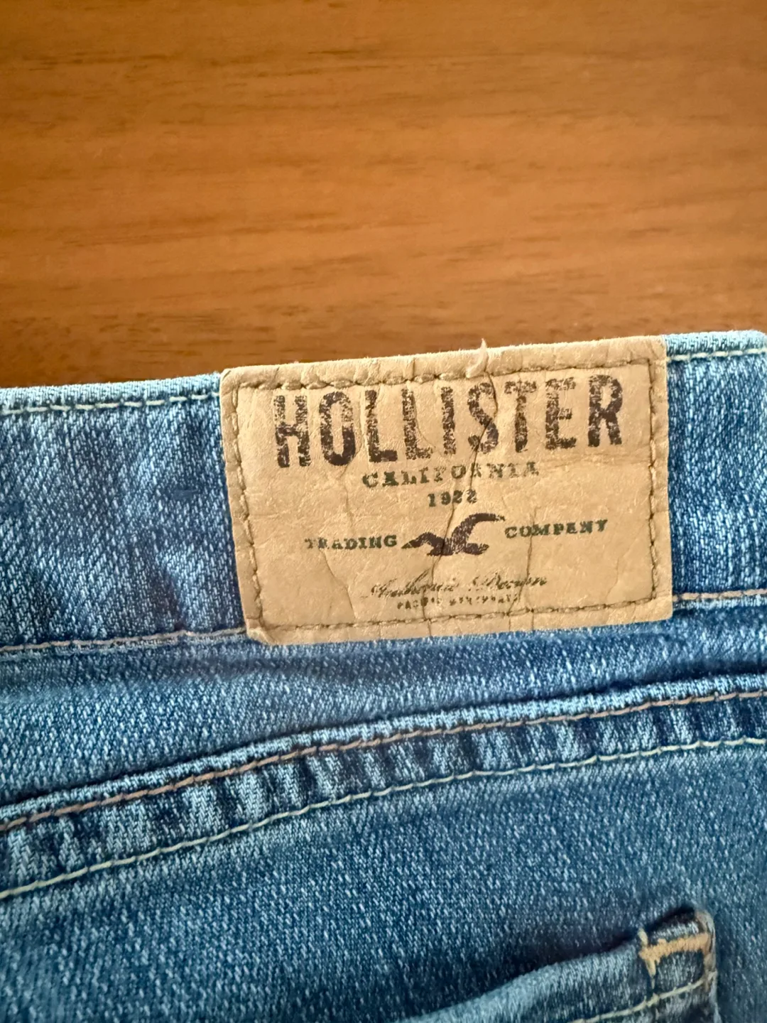 Hollister Jeans Size 26/31 image indicator(5)