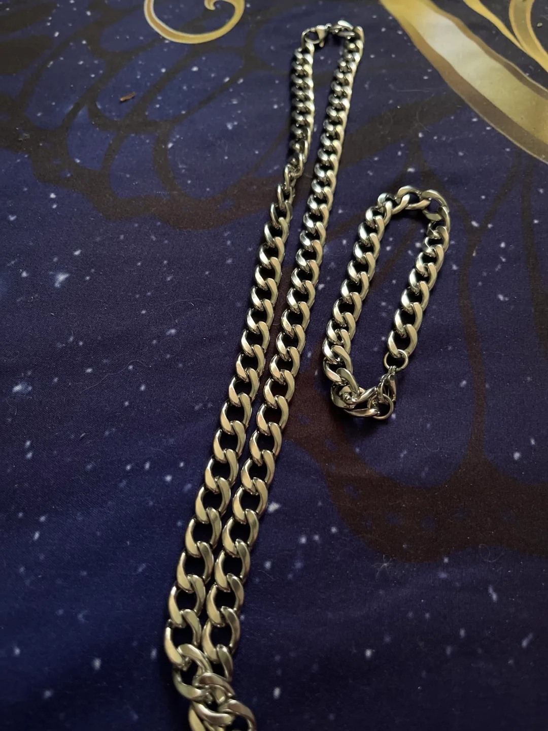 Silver Chain Necklace & Bracelet Set thumbnail