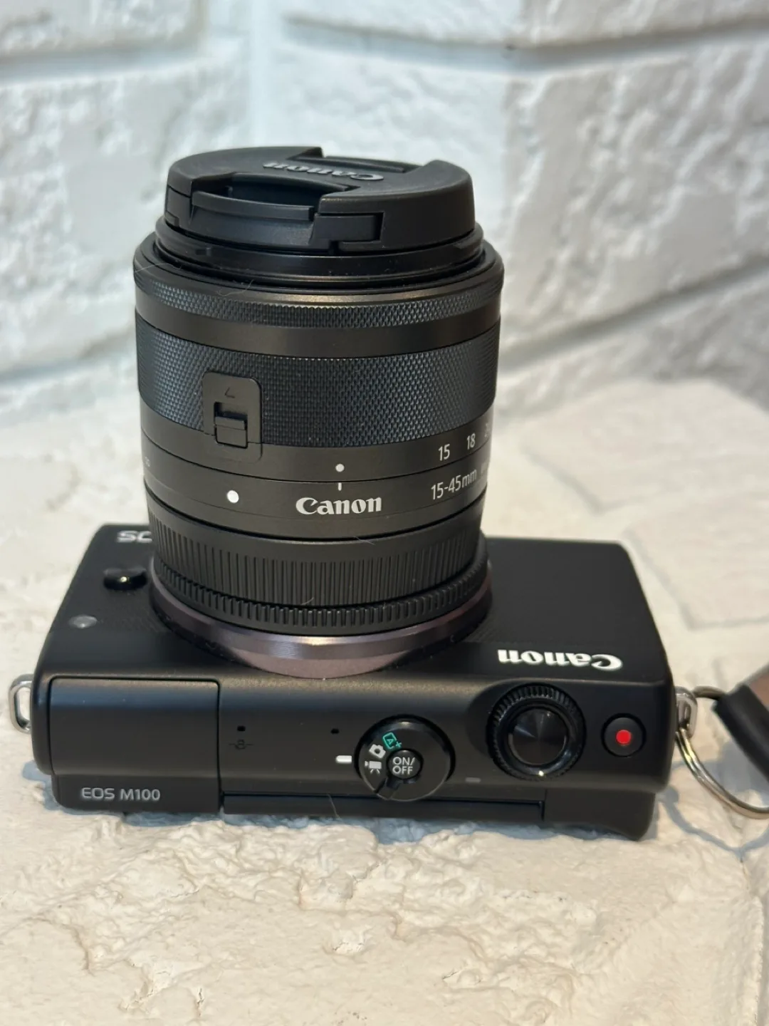 Canon EOS M100 Camera with 15-45mm Lens, Black image indicator(3)