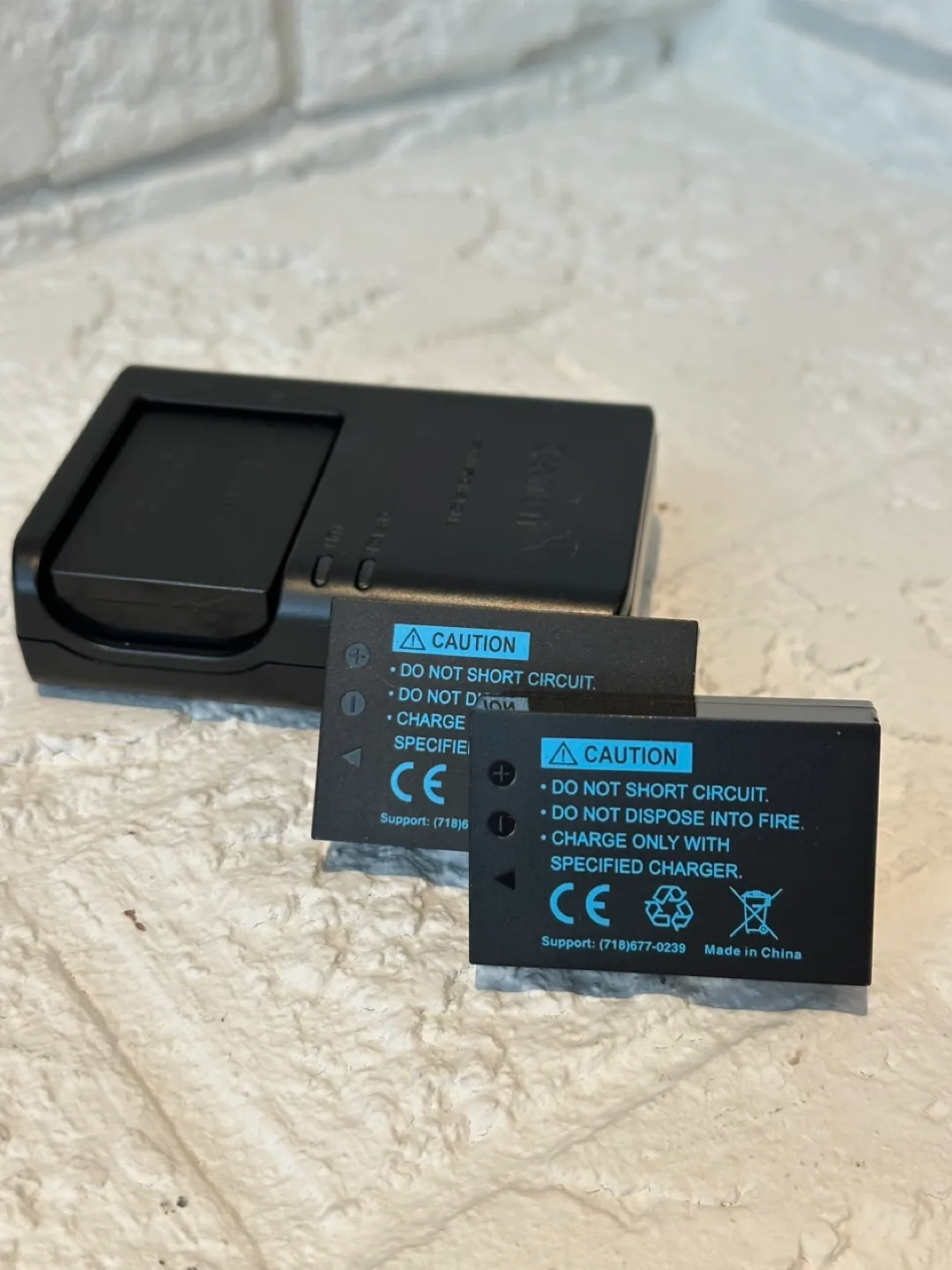 Canon EOS M100 Camera with 15-45mm Lens, Black image indicator(5)