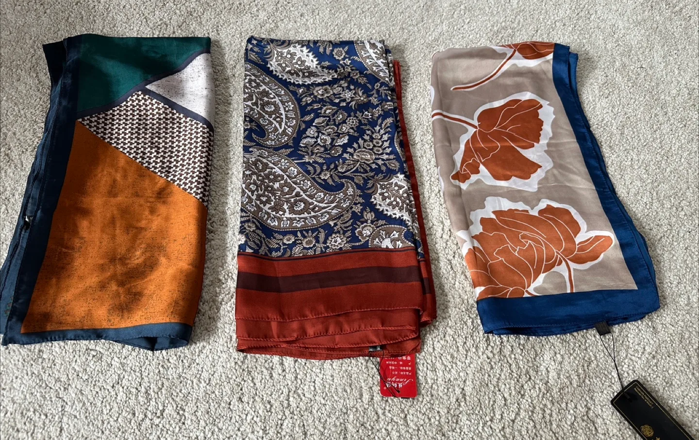 Set of 3 Stylish Scarves thumbnail
