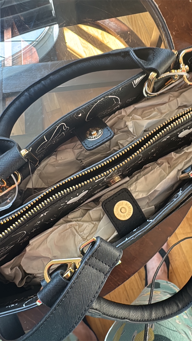Betsey Johnson Black Skull Satchel - photo 2