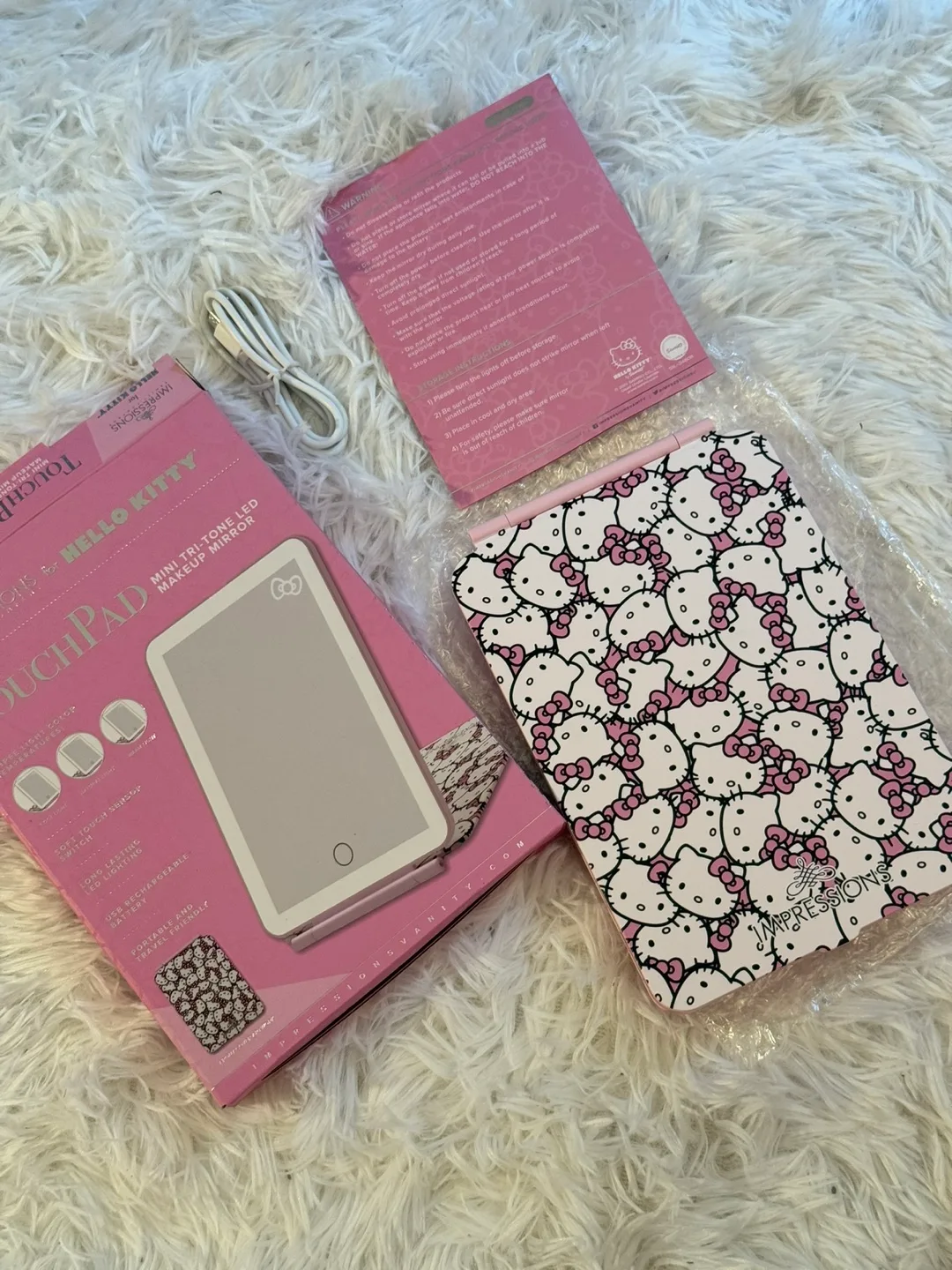New Impressions Hello Kitty Tri-Tone LED Makeup Mirror thumbnail