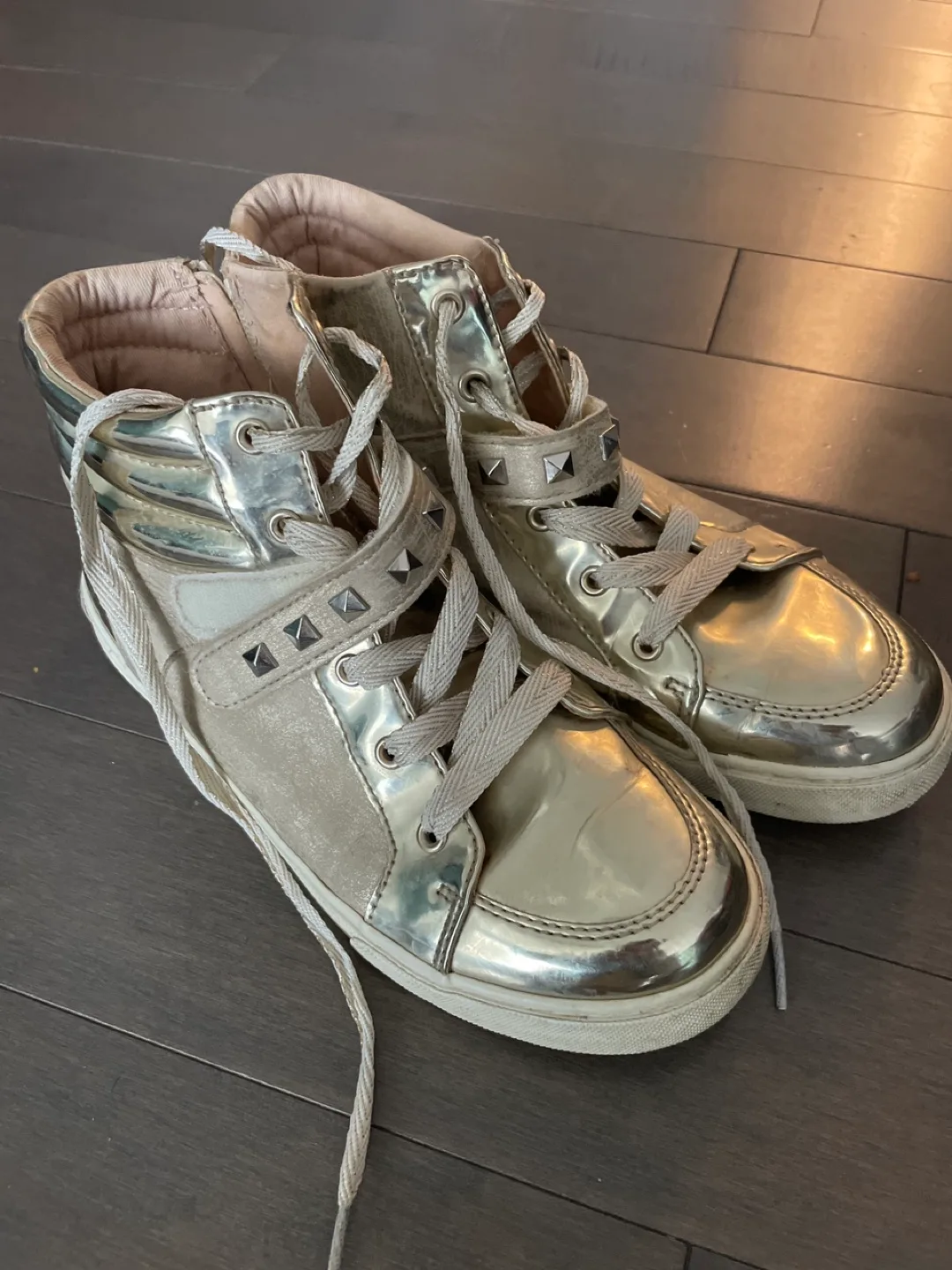 Metallic High Top Kids (5) Sneakers thumbnail