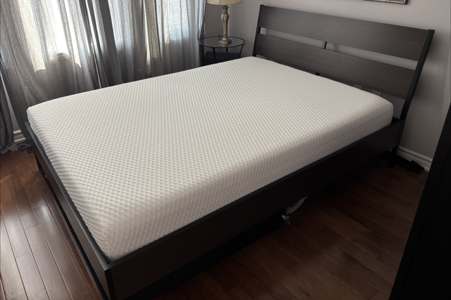 IKEA Malm Bed Frame & foam mattress - Queen Size - photo 2