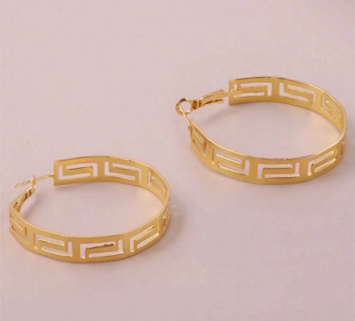 Gold Greek Key Bracelet and Ring Set image indicator(5)