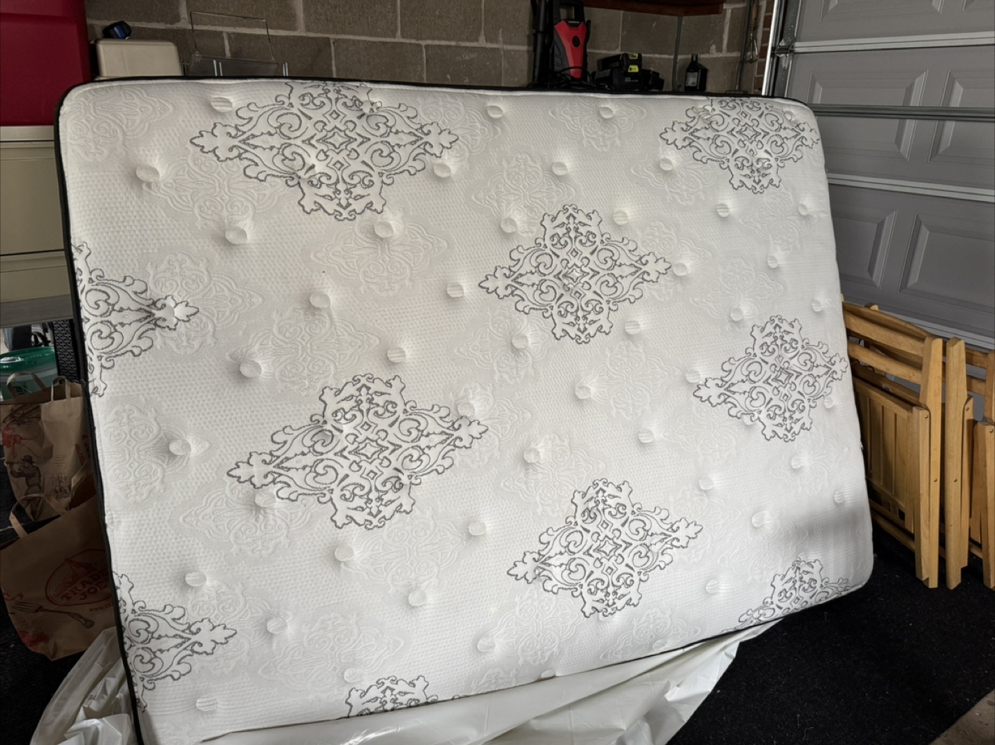 Coaster Premier Bedding Freya Plush Mattress