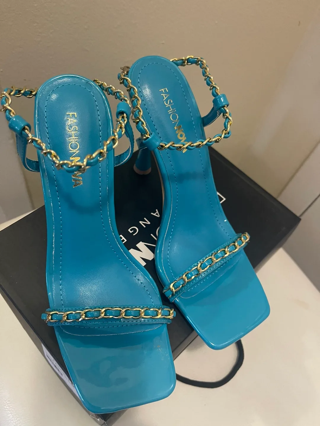 Fashion Nova Sweeter Than Honey Mules - Size 6.5 thumbnail