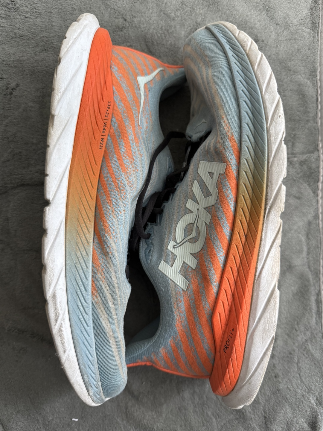 HOKA Mach 5